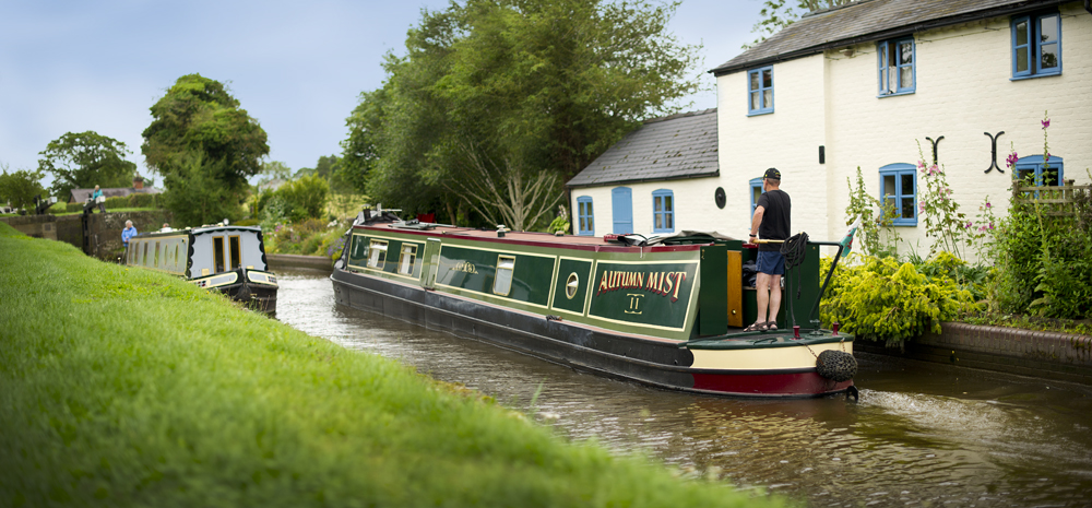 Top 5 Easter Canal Boat Holidays