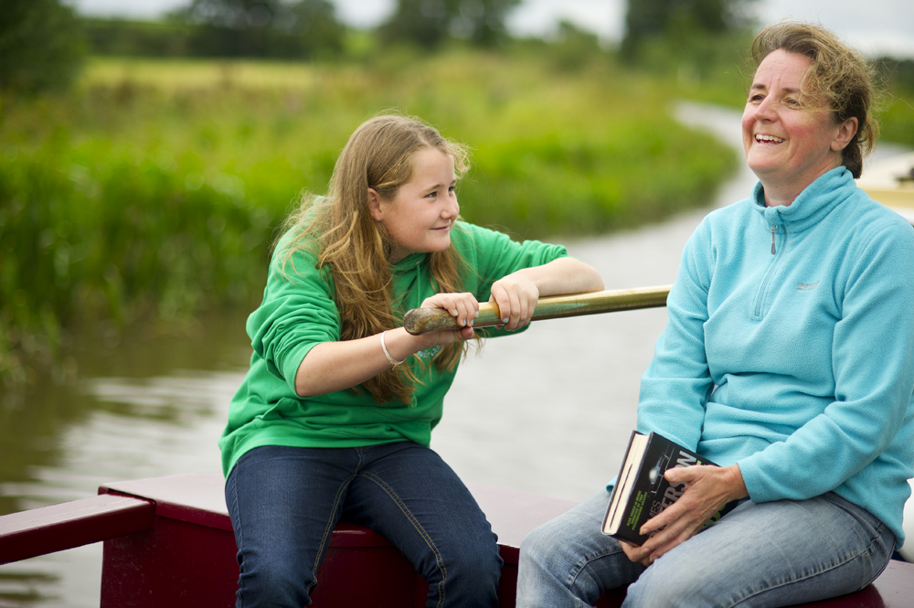 Hire a canal boat for Mother's Day