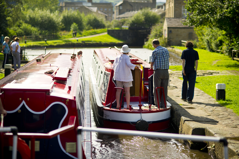 Top 7 canal boat holidays for beginners