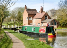 A canal boat holiday from Braunston in Northamptonshire